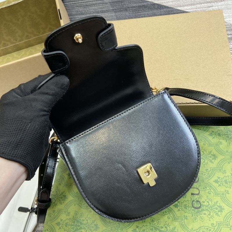 Gvc*1 horsebit bags